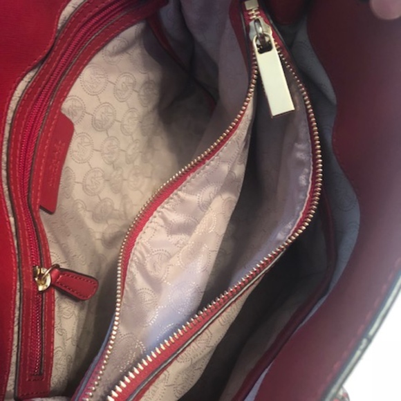 MICHAEL KORS SMALL CROSS BODY LEATHER HANDBAG - Picture 5 of 5